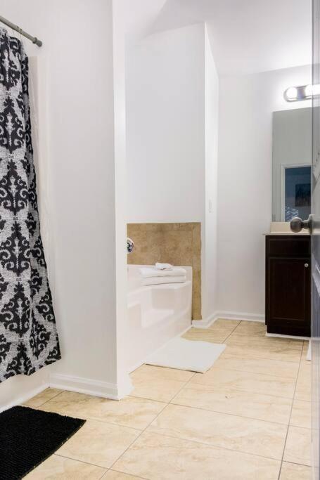 Cozy Retreat 3 Bedroom 2.5 Bath W/ Fireplace!